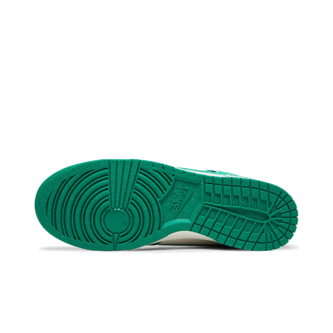 Nike Dunk High SE Stadium Green