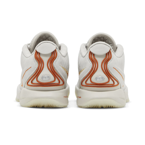 Nike LeBron 21 Akoya