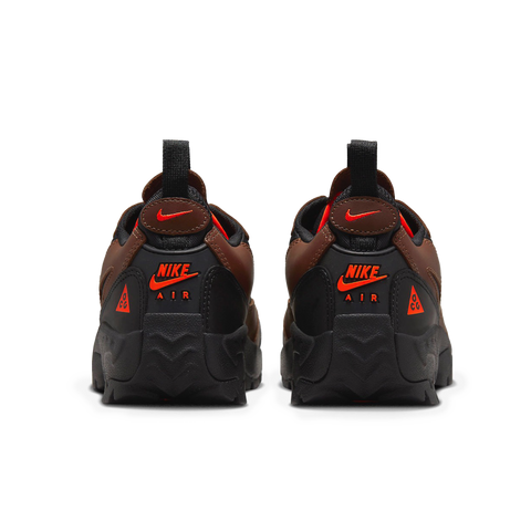Nike ACG Air Mada Bison
