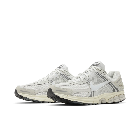 Nike Zoom Vomero 5 Platinum Tint